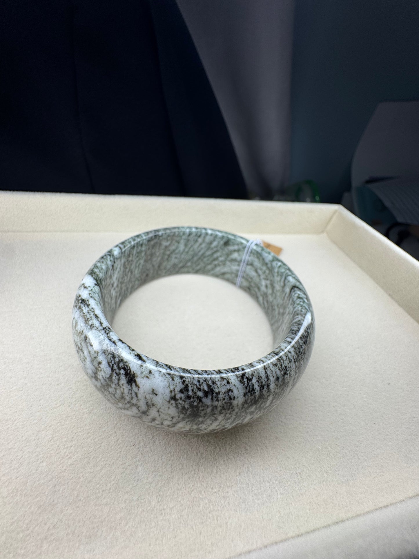Fashionista thick bang(21mm) jadeite jade bangle, 55mm