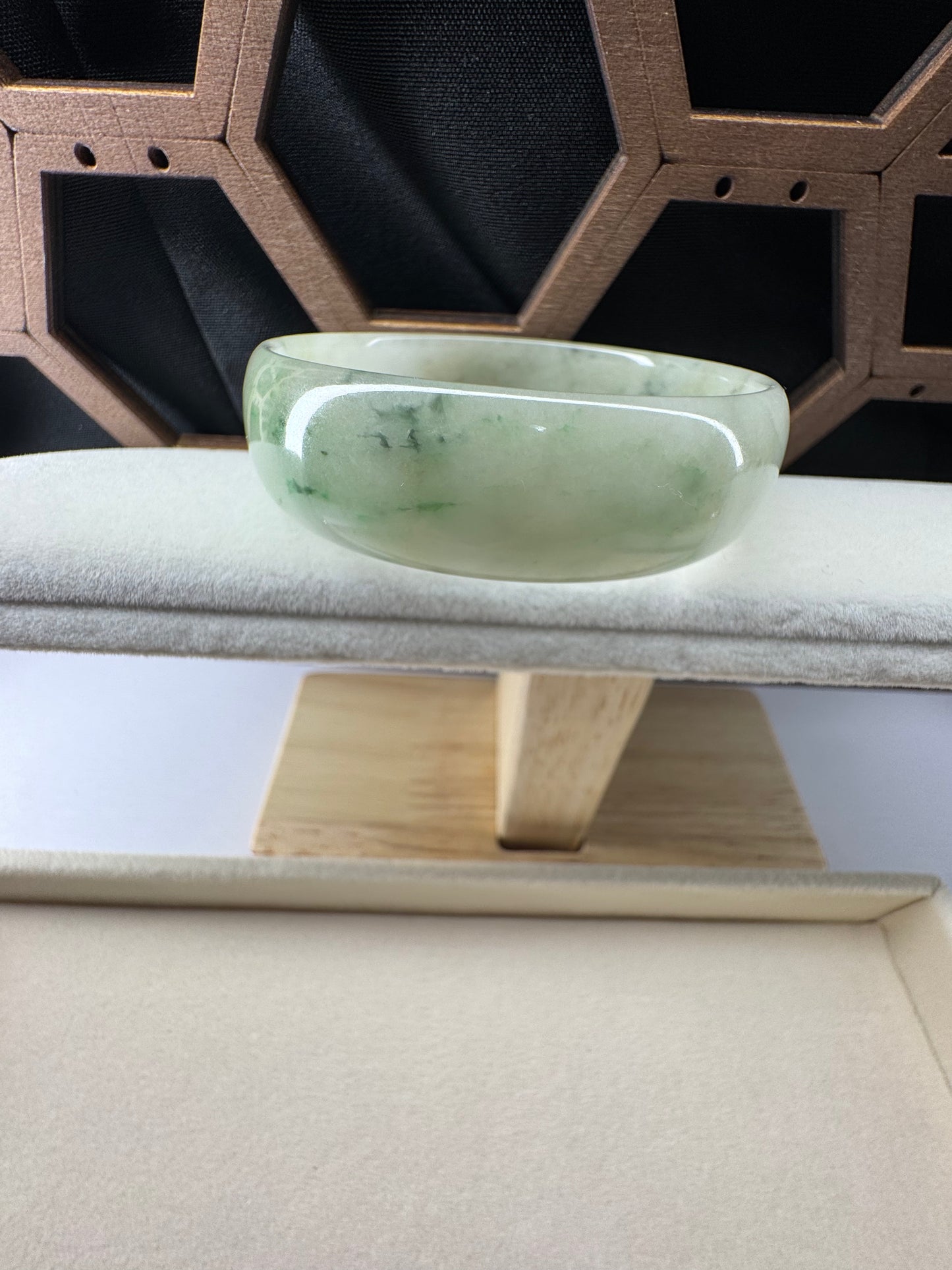 Four seasons jadeite jade bangle, 52mm