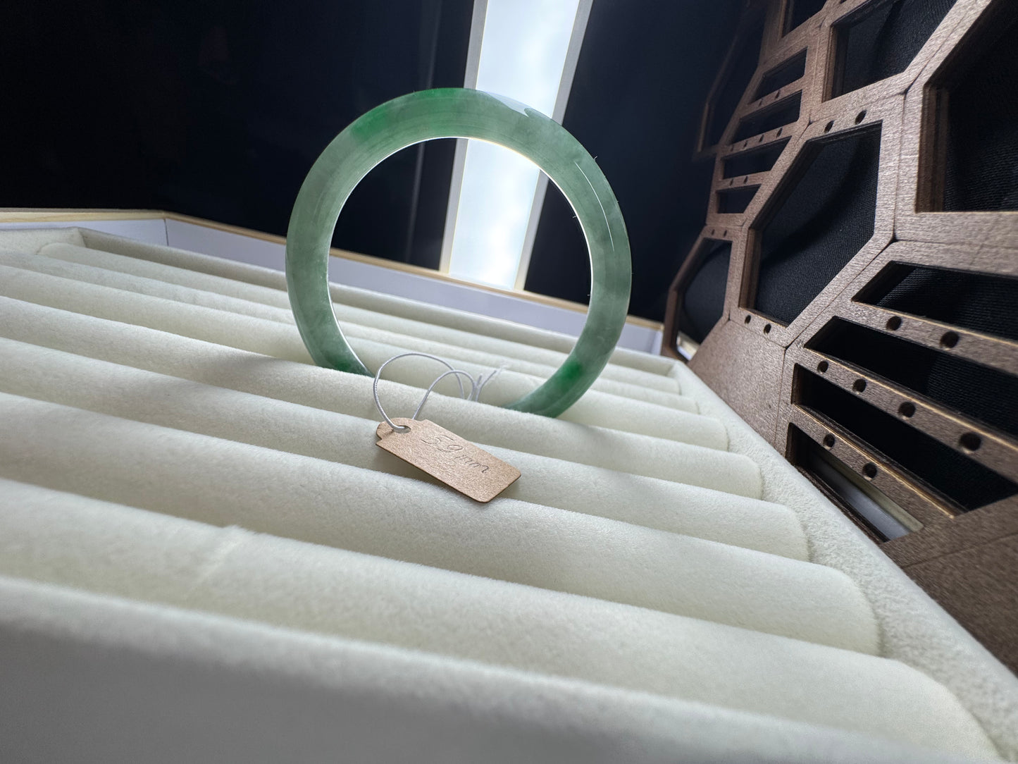 Vintage Round Shape Jadeite Jade Bangle. 59mm