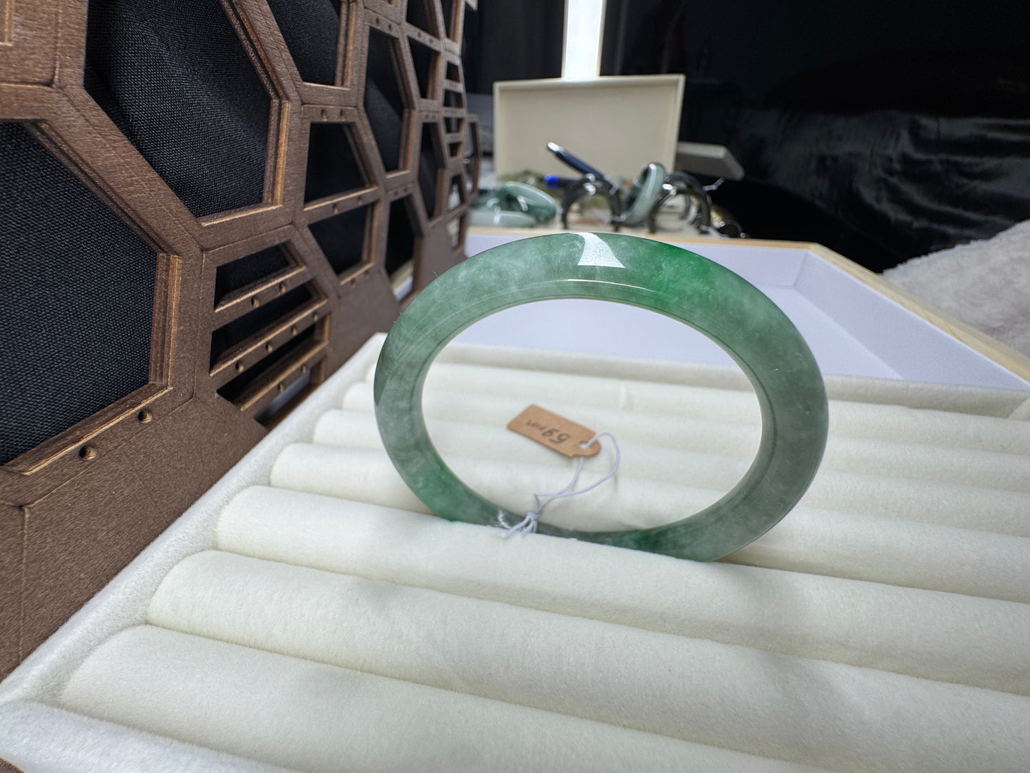 Vintage Round Shape Jadeite Jade Bangle. 59mm