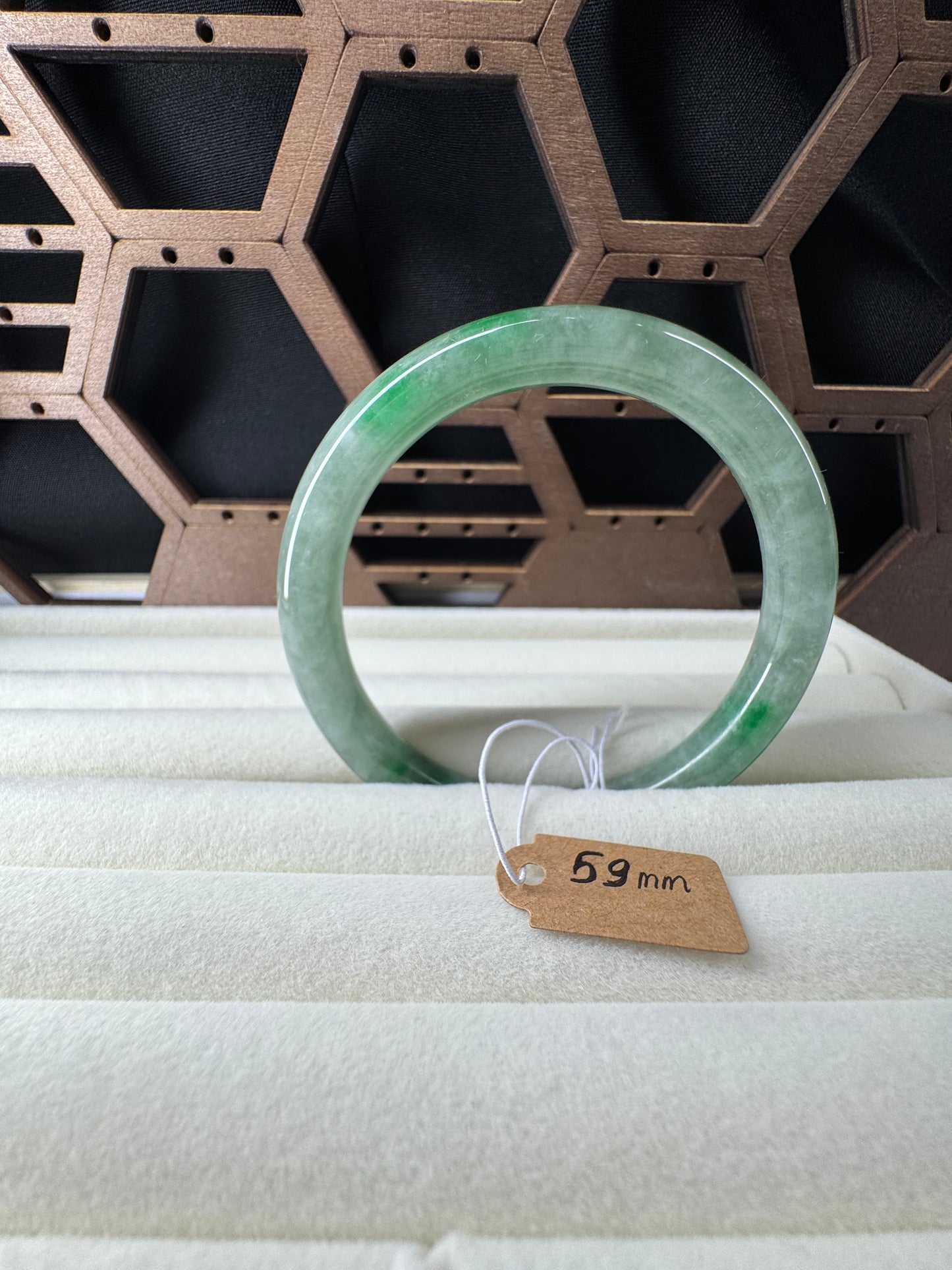 Vintage Round Shape Jadeite Jade Bangle. 59mm