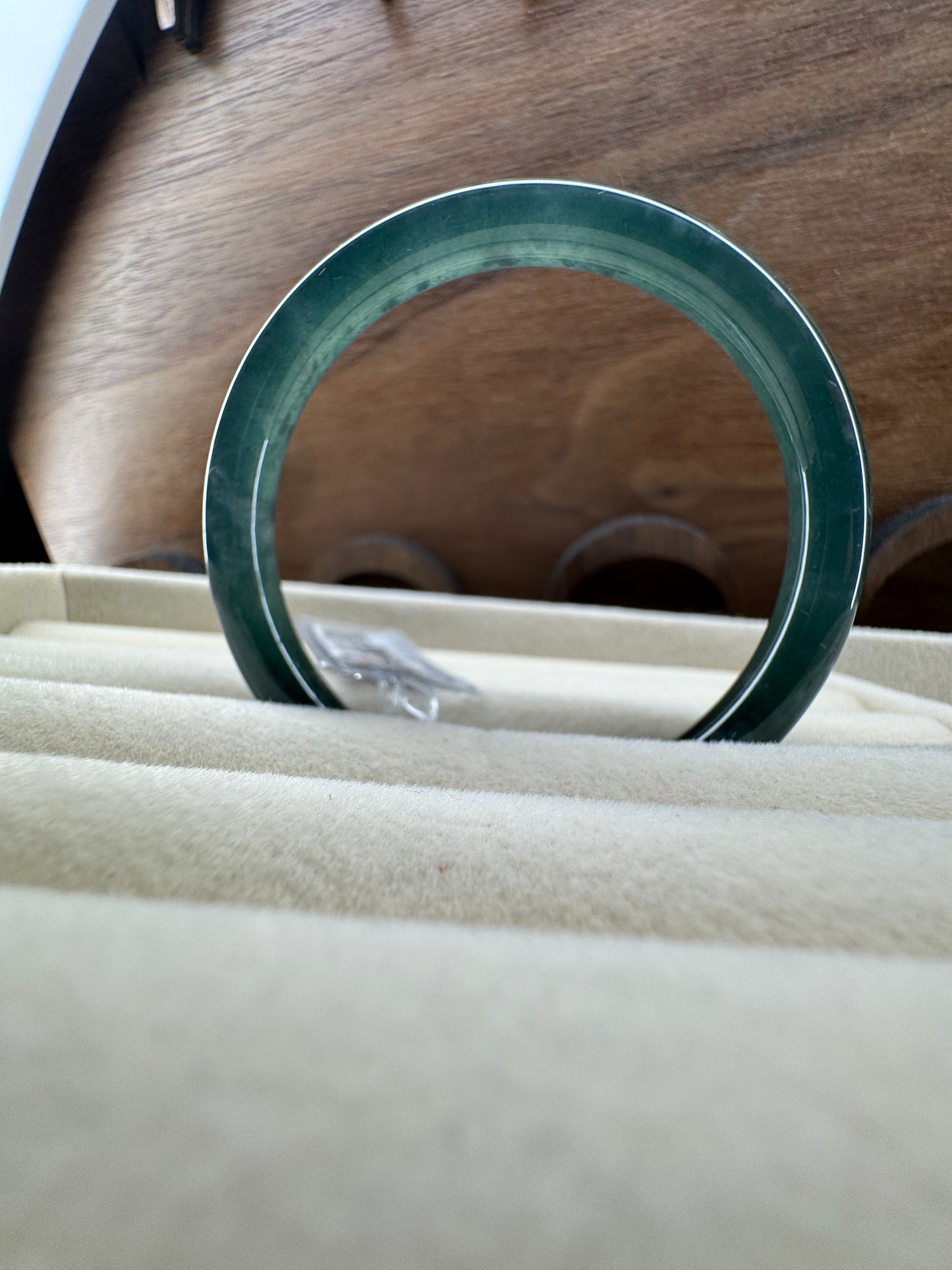 Pale White Snow flakes inside Green Classic Round Bangle. size 55mm